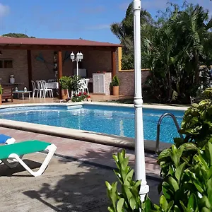 Chalet La Huerta Con Piscina Chimenea Y Wifi Сasa de vacaciones